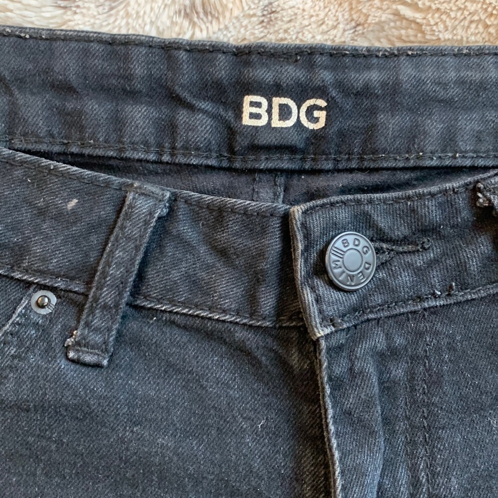 Urban Outfitters BDG Mid-Rise Black Shorts 26W - Picture 3 of 5
